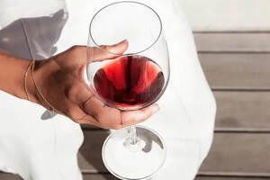 这11种红葡萄酒，也许比白葡萄酒更适合你的夏天