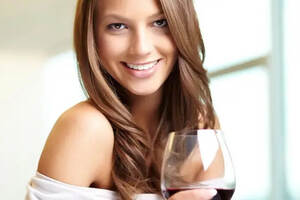 蓝布鲁斯科葡萄酒，科普最常见的100种葡萄酒佳酿之蓝布鲁斯科酒