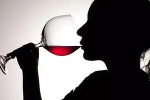 葡萄酒品鉴常说的余味到底是什么呢？