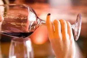 葡萄酒余味——判断葡萄酒档次的重要指标