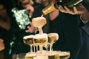 奢侈品巨头LVMH旗下6大顶级香槟，一起来感受香槟界天花板