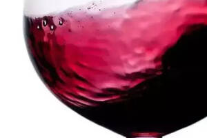 葡萄酒“摇杯”的秘密