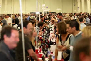 参加大型葡萄酒展，怎样能既不喝醉又不留遗憾？