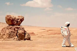 小糊涂仙·睿上演“星际穿越”，去“火星”上探索“不一样”