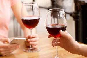 为什么你喝红酒都是一个味？如何提升自己的品酒能力？
