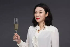 百高杨芫：让中国在全球葡萄酒评判标准上具有话语权