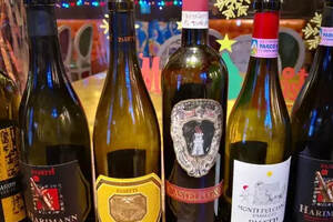 不同的葡萄酒如何进行对比，专业品酒师看的是这4个指标