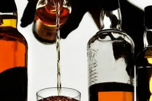 “Whiskey”还是“Whisky”？威士忌的英文到底哪个是对的？
