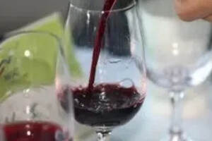 法国烈酒大幅超越法国葡萄酒，洋酒消费很快成为主流？
