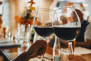葡萄酒秘密：这3种“尴尬”葡萄酒，酒质一般，富人却争相购买