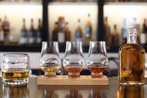 单麦芽威士忌和其它的区别，在于单一酒厂和纯麦两点不同