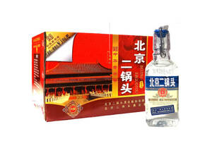 42度永丰牌北京二锅头出口型小方瓶蓝标200mlx24瓶整箱价格？