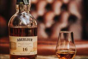亚伯乐16年双桶威士忌酒评，丰富度和层次感足够但略显辛辣