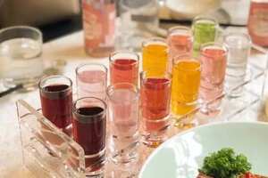 果酒的种类和特性果酒的四大分类，不同类型果酒口感差异巨大