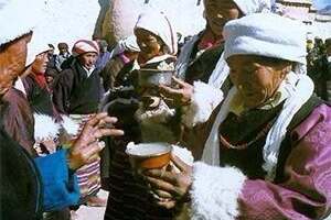 藏族酒文化（藏族酒文化图片）