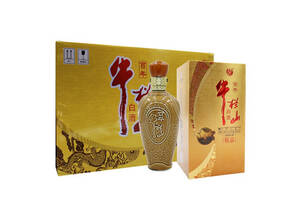 39度北京牛栏山百年牛栏山精品浓香型白酒500mlx6瓶整箱价格？