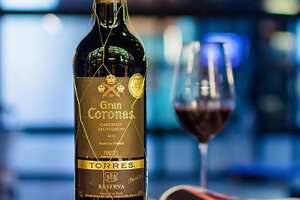 西班牙红酒是被遗忘的旧世界，历史文化不输法国但品牌实力欠佳