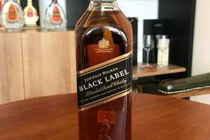 blacklabel是什么牌子的酒，是百年传奇的尊尼获加黑牌威士忌