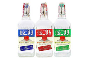 42度永丰牌北京二锅头酒出口型小方瓶三色500mlx3瓶礼盒装价格多少钱？