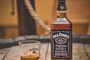 杰克丹尼威士忌档次很低吗，不低而常见的no7只是其最基础酒款