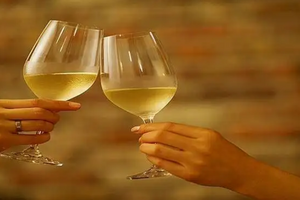 葡萄酒有保质期吗，虽然有但大多看适饮期
