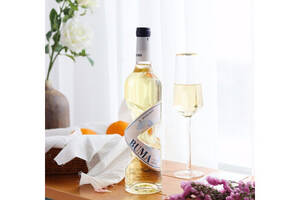 摩尔多瓦布玛BUMA莫斯卡托甜白葡萄酒750ml一瓶价格多少钱？