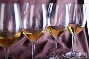 瓶塞与葡萄酒的质量有关系吗对吗,瓶塞与葡萄酒的质量有关系吗