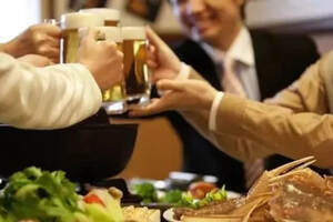 中国酒桌文化和礼仪：如何打开酒局话题