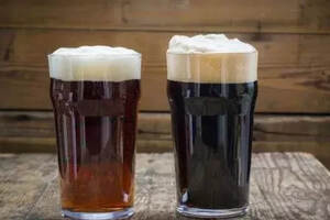 小麦黑啤酒与大麦黑啤酒的区别是什么（小麦黑啤酒与大麦黑啤酒谁好）