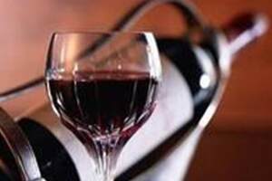 红酒可降低吸烟对心血管的危害