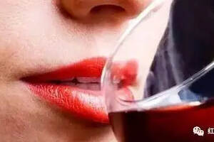 红酒污染牙齿美酒与玉齿如何兼得？