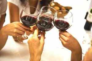 葡萄酒养生的五大作用（养生葡萄酒的作用与功效）