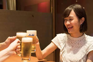日本人为何鲜有啤酒肚？居酒屋老板说明原因，中国酒友：太自律了