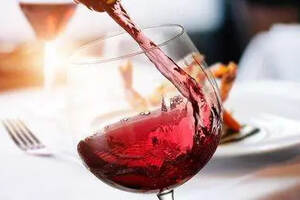 进口红酒要比国内红酒的品质要好，如何提高进口红酒代理的利润？
