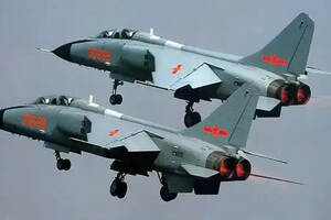 中国战机机头上有一根细长的针状物，为何西方国家的没有？