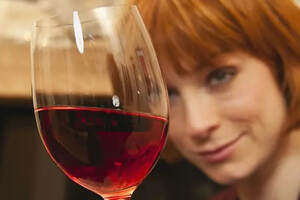 在一杯红酒中能喝到什么？