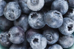 蓝莓表面的白霜是农药？关于蓝莓的真相