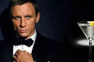 拥有马天尼的007，才是舞池里最靓的仔