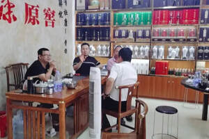 销售总经理李银强继续在华南市场调研
