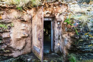 巧妙设计：澳洲最奇特的9层悬崖隧道酒窖！