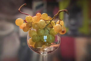 原来葡萄梗可以用来酿造葡萄酒，还有3点你想不到的好处