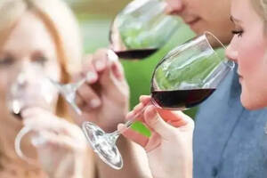 令你着迷的罗纳河谷葡萄酒的香气源自何方？