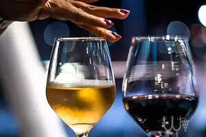 葡萄酒的酒精度由什么因素影响呢？