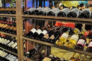普通消费者如何选购葡萄酒？几个知识点快速帮您做出决定！