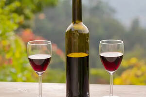 通过保质期判断葡萄酒是否变质并不可取