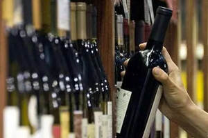 今年1-2月宁波口岸共进口1.74万吨葡萄酒，同比增加73.8%