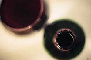 为什么酿酒师不把葡萄酒的沉淀物去掉？