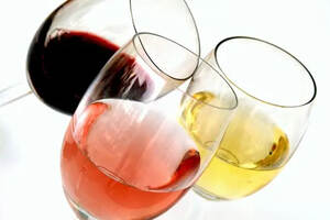 怎么挑选价格实惠的红葡萄酒？