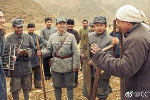 央视黄金档播出的《共产党人刘少奇》看了吗？有没有发现……