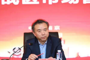 李曙光考察江苏市场要求打造成五粮液市场恢复的样板